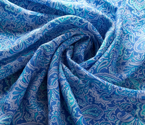 Dettaglio di tessuto stampato con tecnologia Sublitex: qualità e resa cromatica elevate